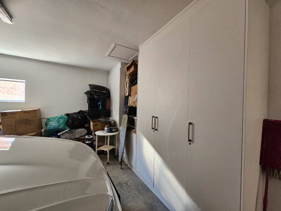 3 Bedroom Property for Sale in Dwarswegstrand Western Cape